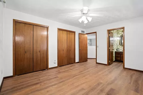 Bedroom - 3712 16th Ave, Moline, IL 61265 photo 6 of 8