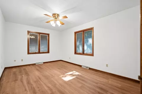 Bedroom - 3712 16th Ave, Moline, IL 61265 photo 1 of 8