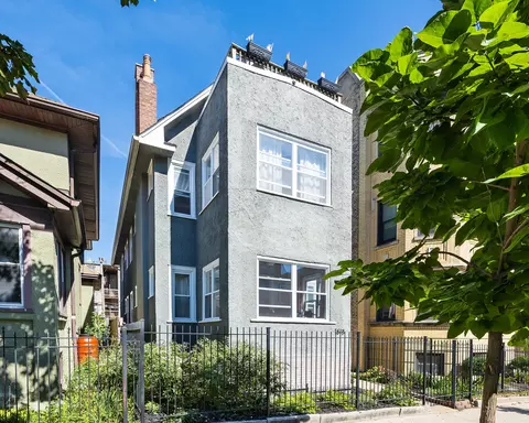 1618 W North Shore Ave, Chicago, IL 60626