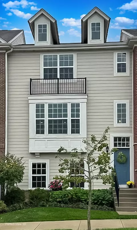 27 Bethel Ln, Schaumburg, IL 60194