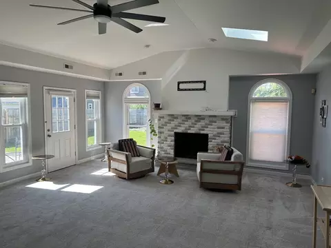 Living - 836 S Spring Rd, Elmhurst, IL 60126 photo 1 of 1