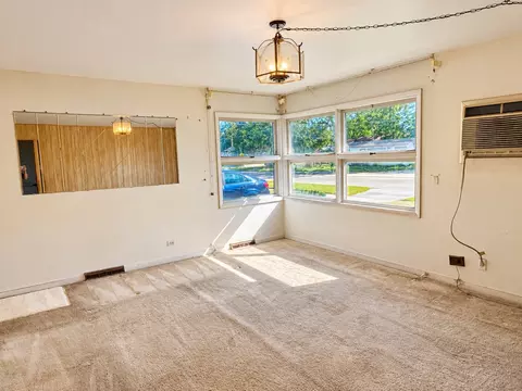 Living - 1848 W 167th St, Markham, IL 60428 photo 1 of 5