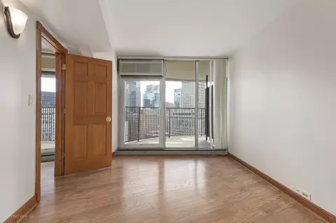 Living - Undisclosed, Chicago, IL 60610 photo 3 of 4