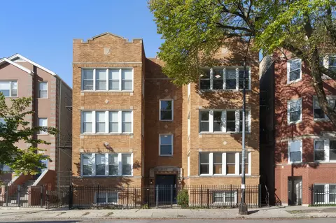 1738 W Foster Ave #3R, Chicago, IL 60640