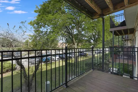 Exterior - 5200 Carriageway Dr #210, Rolling Meadows, IL 60008 photo 4 of 4