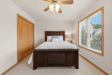 Bedroom - 691 E Nerge Rd, Roselle, IL 60172 photo 7 of 10