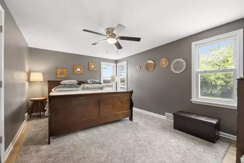 Bedroom - 4216 149th St, Midlothian, IL 60445 photo 1 of 4