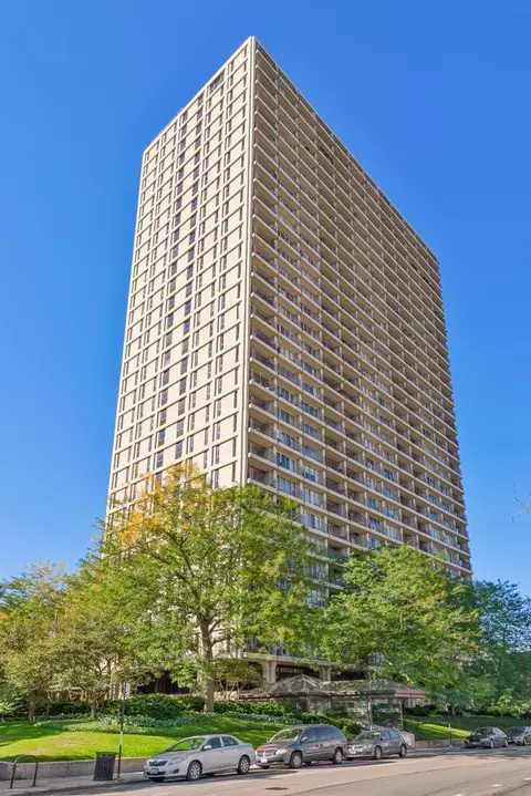 1960 N Lincoln Park West Ave #506, Chicago, IL 60614