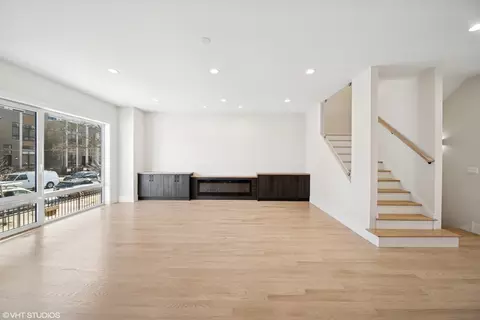 967 E 62nd St #2, Chicago, IL 60637 photo 4