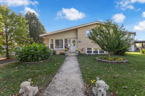 10440 Princess Ave, Chicago Ridge, IL 60415