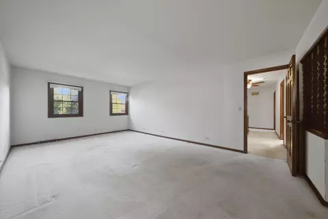 Bedroom - 943 E Gartner Rd, Naperville, IL 60540 photo 1 of 6