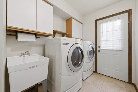 Other - 943 E Gartner Rd, Naperville, IL 60540 photo 2 of 7