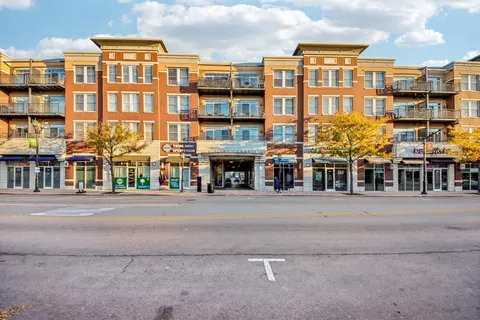 7243 Madison St #207, Forest Park, IL 60130