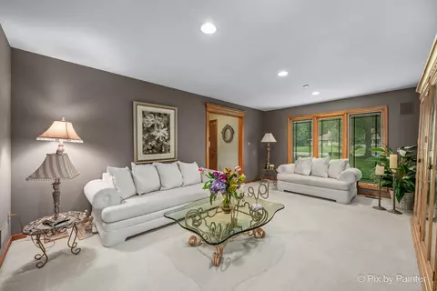 Living - 2917 Pleasant Dr, Mchenry, IL 60051 photo 4 of 8