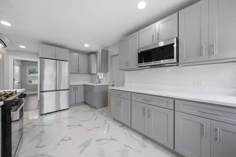 Kitchen - 433 W 100th St, Chicago, IL 60628 photo 6 of 7