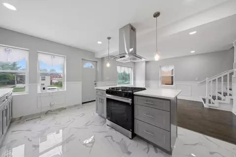 Kitchen - 433 W 100th St, Chicago, IL 60628 photo 3 of 7