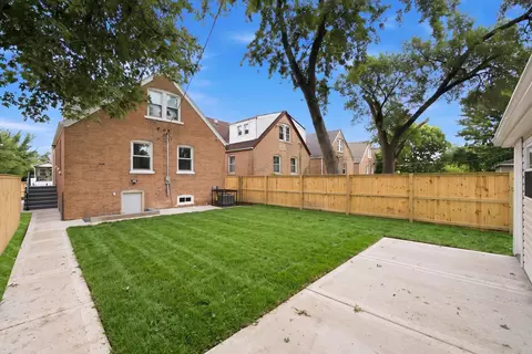 Exterior - 433 W 100th St, Chicago, IL 60628 photo 4 of 6