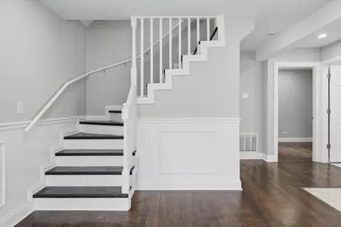 Entry Way - 433 W 100th St, Chicago, IL 60628 photo 3 of 3