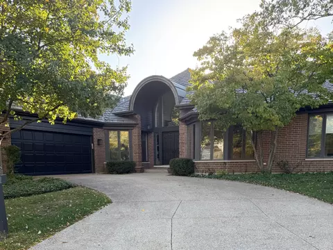 1630 Freesia Ct, Highland Park, IL 60035
