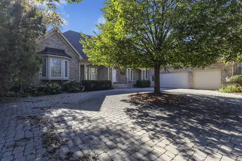 240 Boulder Dr, Lake In The Hills, IL 60156