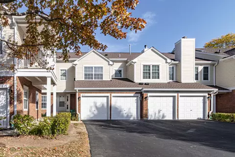 674 Portage Ct, Vernon Hills, IL 60061