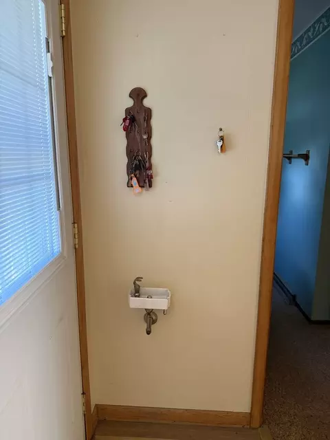 Entry Way - 206 E Clark St, Princeton, IL 61356 photo 1 of 1