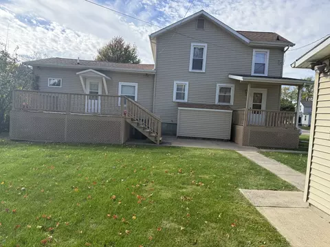 Exterior - 206 E Clark St, Princeton, IL 61356 photo 2 of 9