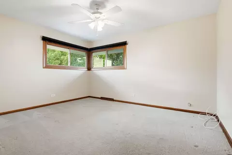 Bedroom - 770 S Stuart Ave, Elmhurst, IL 60126 photo 3 of 3