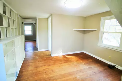 Bedroom - 3530 19th Ave, Moline, IL 61265 photo 5 of 7