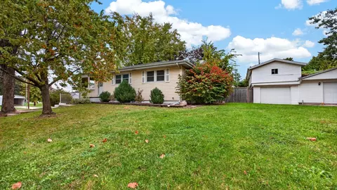 Exterior - 1502 Julie Dr, Bloomington, IL 61701 photo 8 of 9