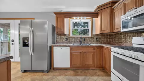 Kitchen - 1502 Julie Dr, Bloomington, IL 61701 photo 2 of 2