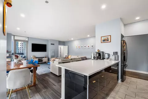 Kitchen - 8 E Randolph St #1605, Chicago, IL 60601 photo 3 of 3