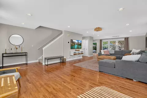 Living - 611 Walnut Ave, Maple Park, IL 60151 photo 1 of 4
