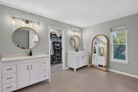 Bath - 611 Walnut Ave, Maple Park, IL 60151 photo 1 of 3