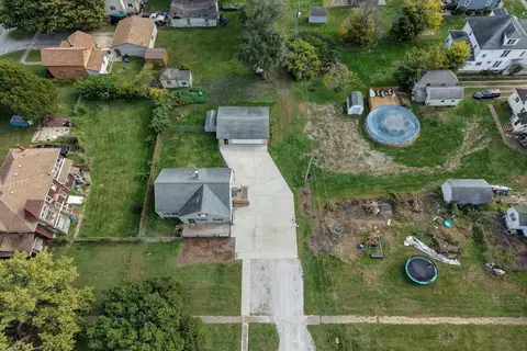 View/Area - 445 N 5th St, Sheldon, IL 60966 photo 1 of 2