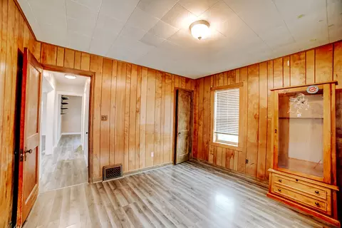 Bedroom - 445 N 5th St, Sheldon, IL 60966 photo 5 of 6