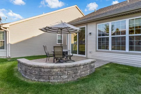 Exterior - 2771 Beacon Point Cir, Elgin, IL 60124 photo 3 of 7