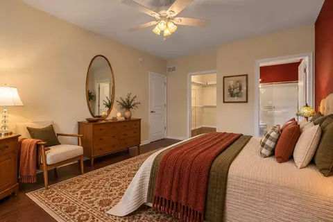 Bedroom - 2771 Beacon Point Cir, Elgin, IL 60124 photo 1 of 5