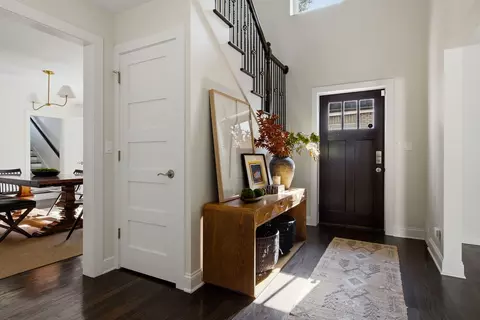 Entry Way - 1503 Monroe Ave, River Forest, IL 60305 photo 2 of 3