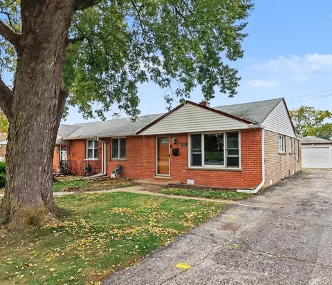 8930 S Crawford Ave, Hometown, IL 60456