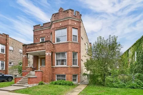 3327 N Hamlin Ave, Chicago, IL 60618
