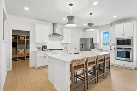 Kitchen - 3132 Peyton Cir, Aurora, IL 60503 photo 2 of 4