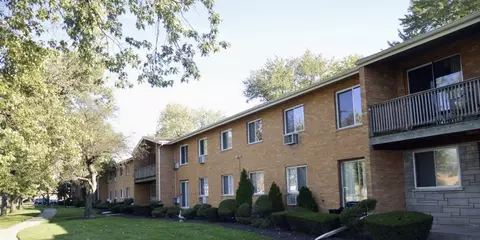 Undisclosed, Des Plaines, IL 60016