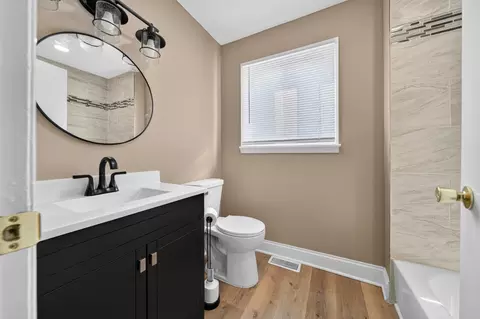 Bath - 17089 Crane Ave, Hazel Crest, IL 60429 photo 3 of 3