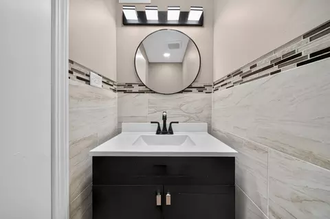 Bath - 17089 Crane Ave, Hazel Crest, IL 60429 photo 1 of 3