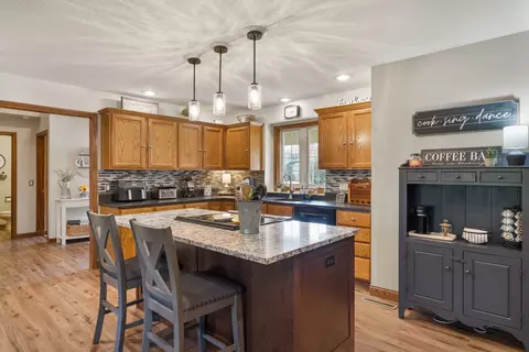 Kitchen - 17 Dexter Blvd, Park View, IA 52748 photo 5 of 5