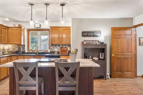 Kitchen - 17 Dexter Blvd, Park View, IA 52748 photo 1 of 5