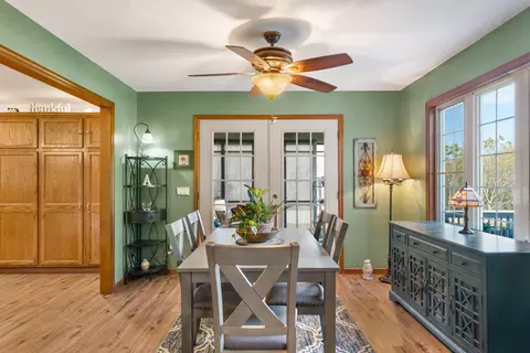 Dining - 17 Dexter Blvd, Park View, IA 52748 photo 1 of 2