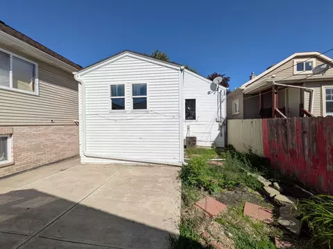 Exterior - 7313 W 58th Pl, Summit, IL 60501 photo 3 of 3