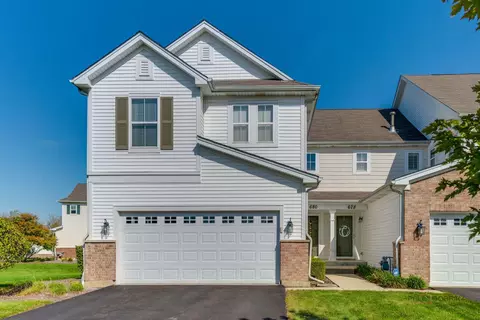 680 Acadia Cir, Crystal Lake, IL 60014